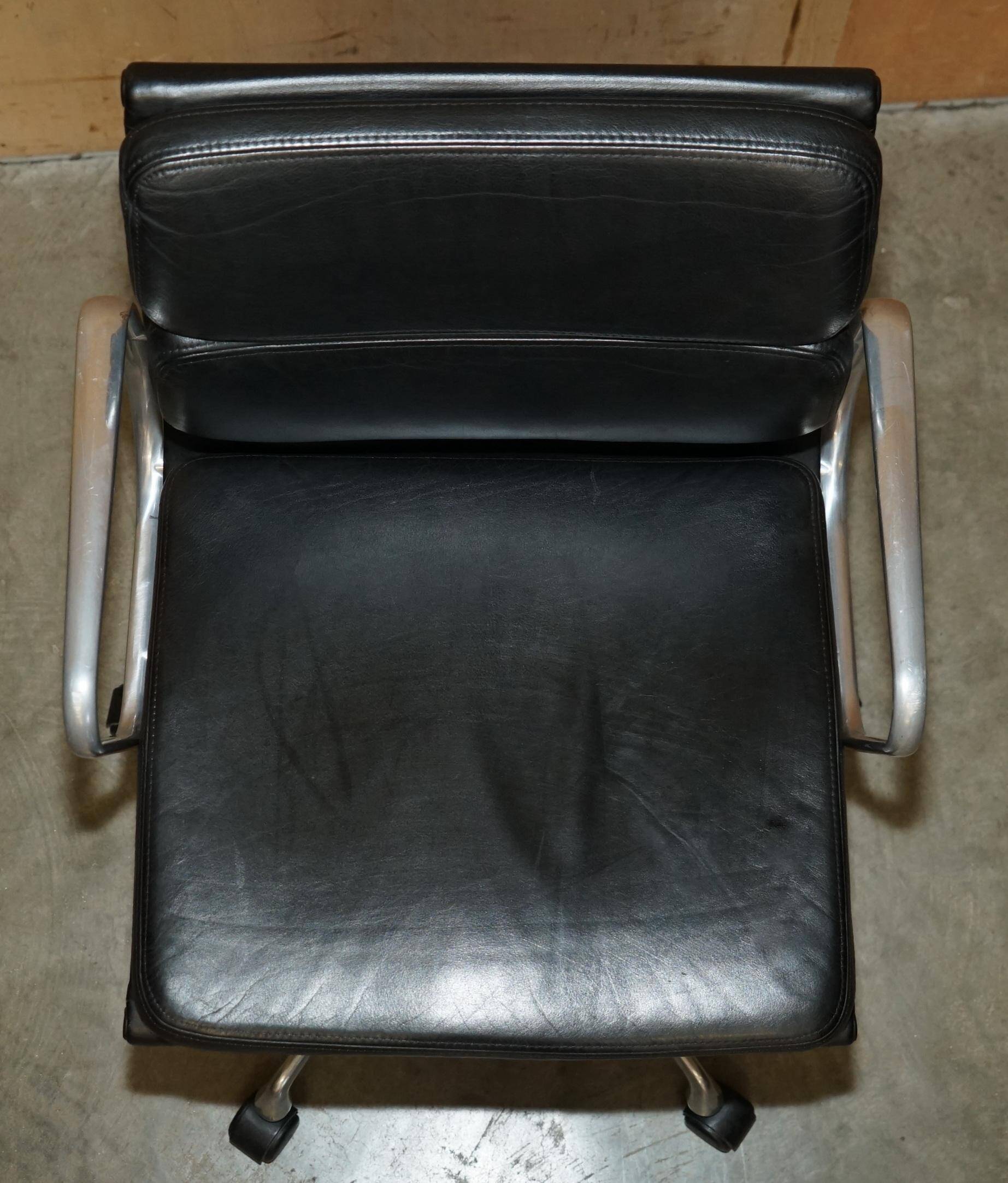 VITRA EAMES EA 217 / 219 swivel office chair leather