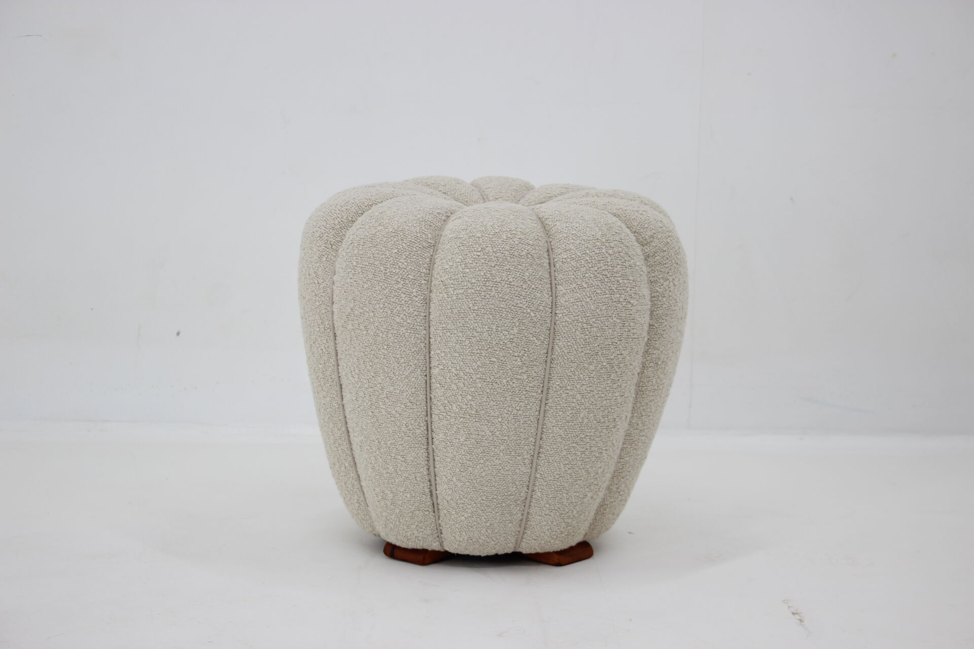 1940s Jindrich Halabala Art Deco Tabouret in Bouclé, Czechoslovakia