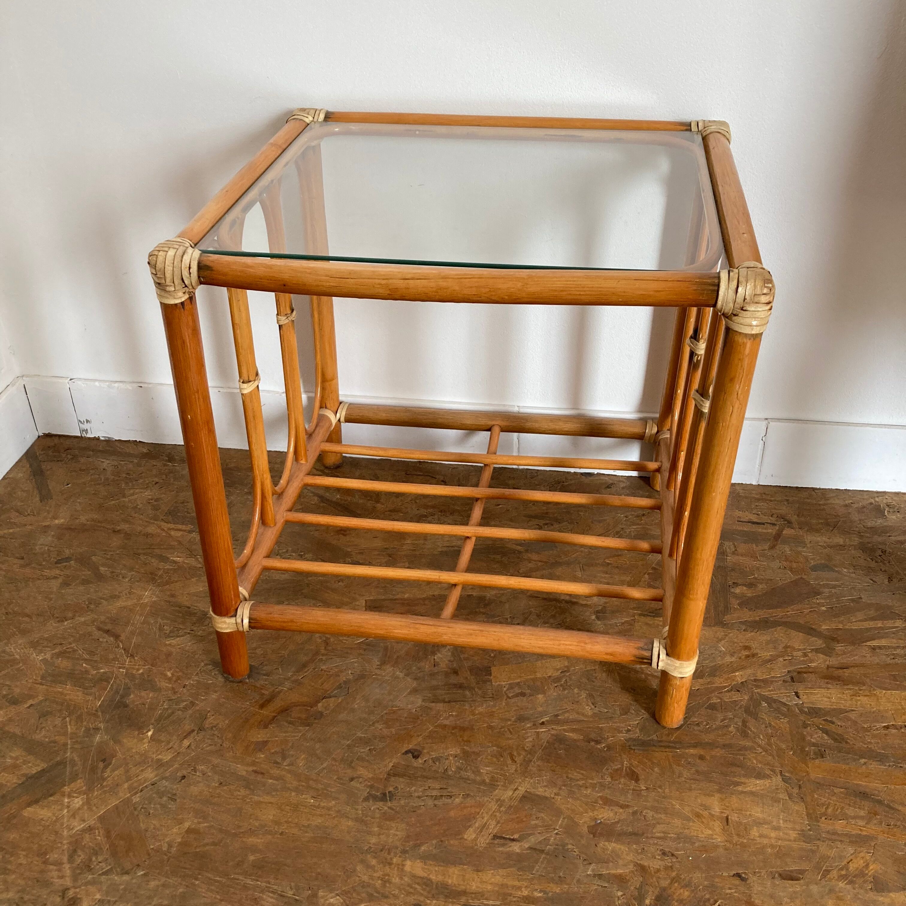 Set of 2 rattan coffee tables