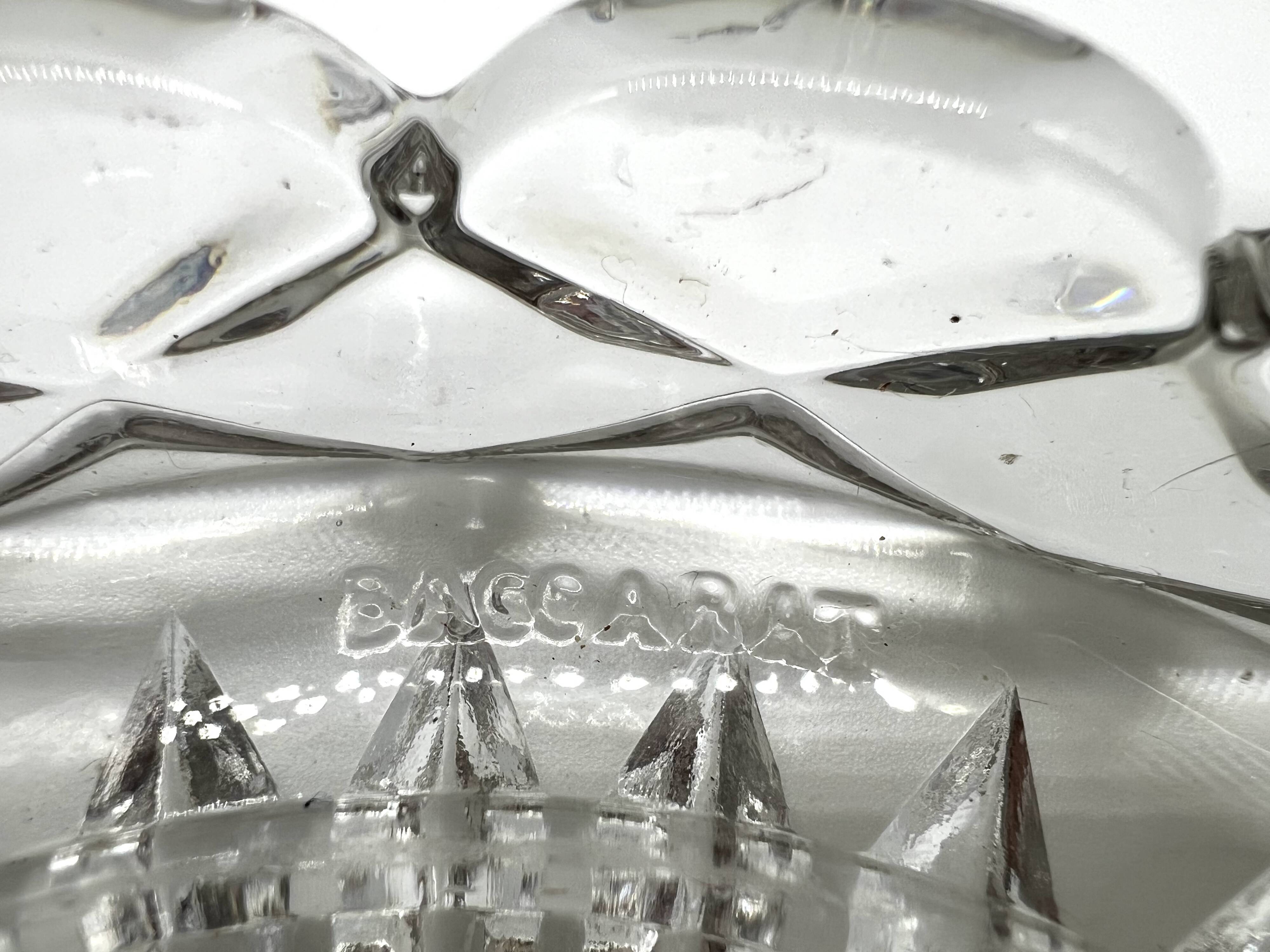 Pair of crystal bowls signed Baccarat – Diameter 13 cm