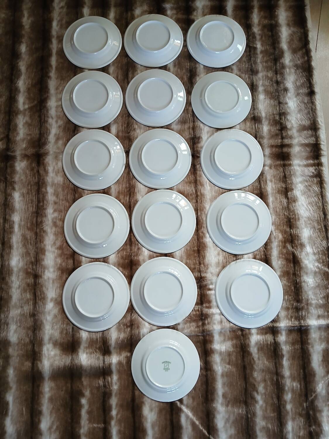 16 white porcelain dessert plates