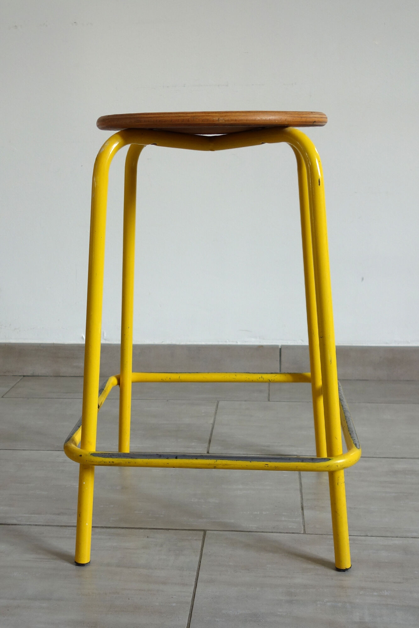 Tabouret d'école vintage
