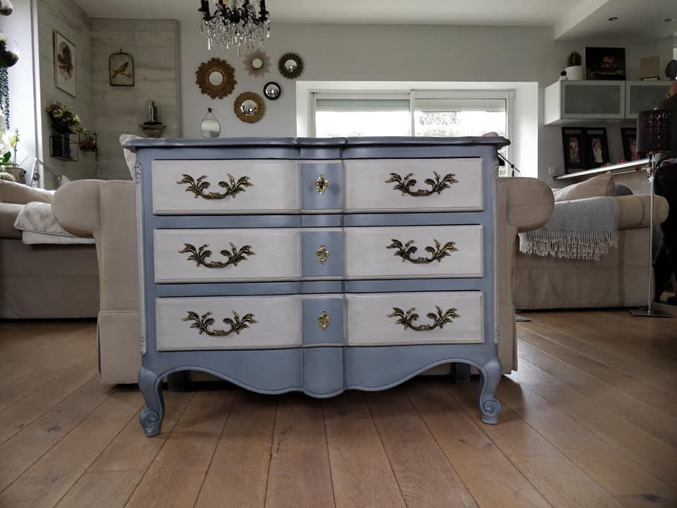 Louis XV style dresser