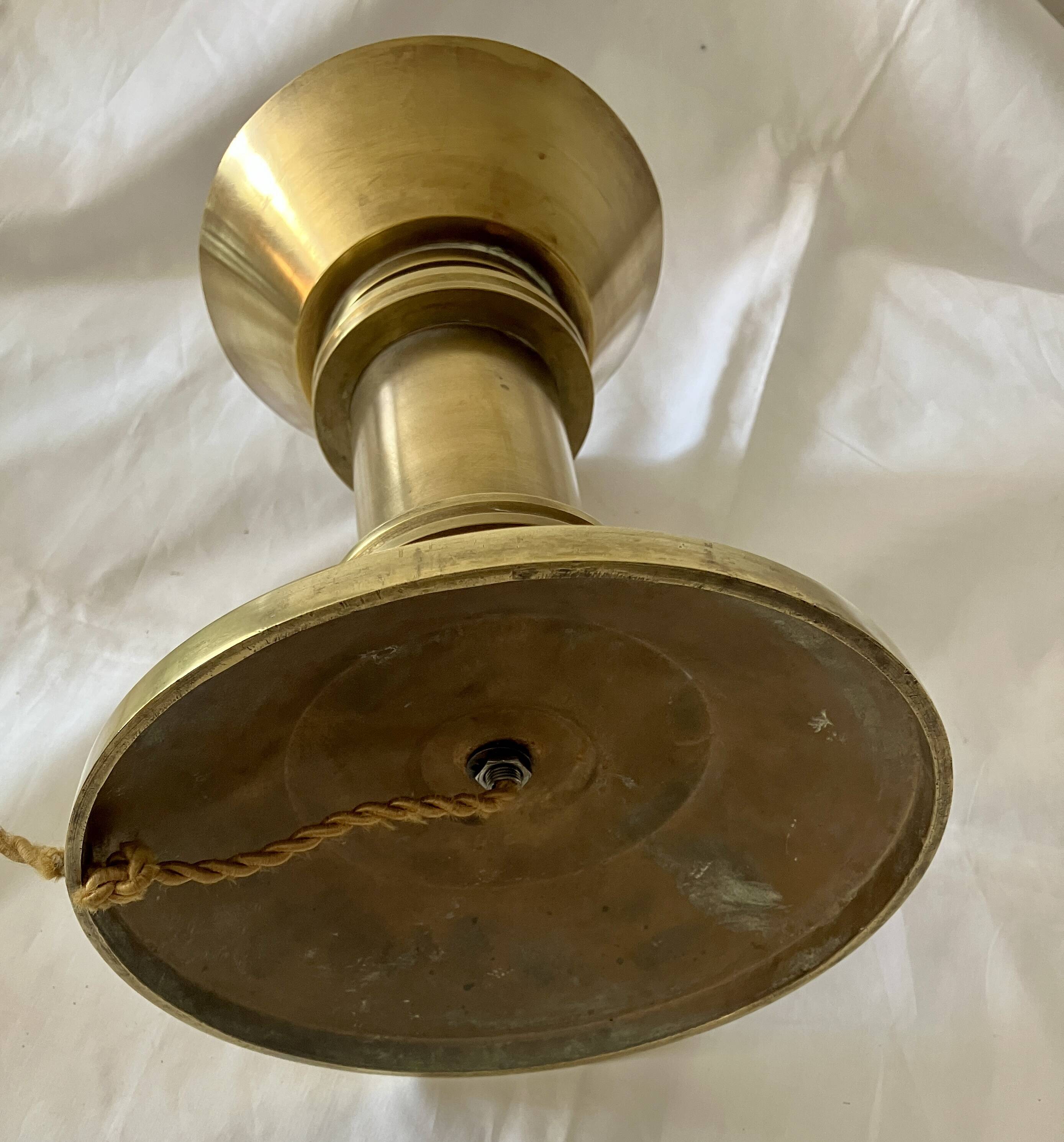 Pied de lampe en bronze époque art déco.