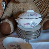 Porcelain dinette