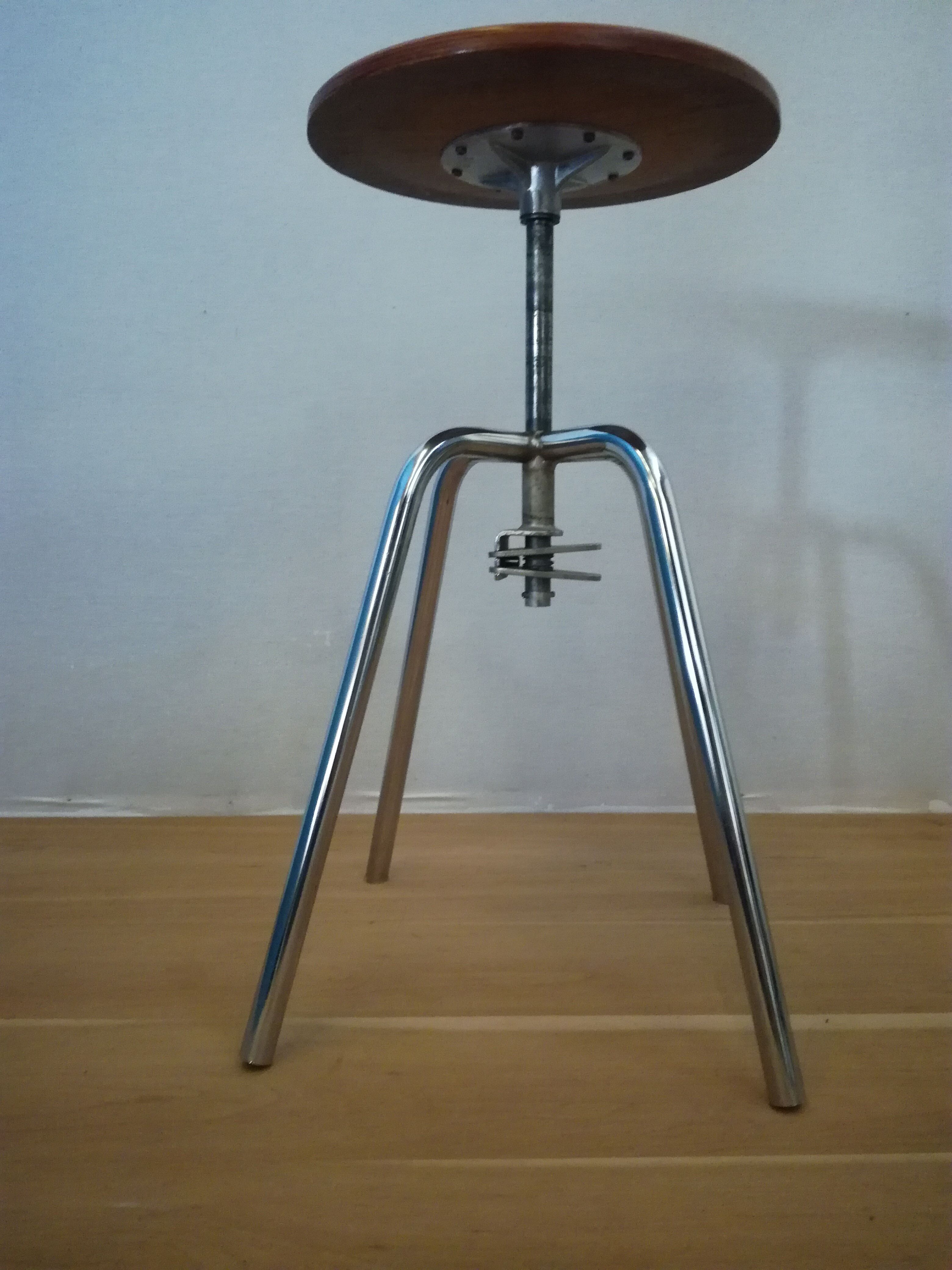 Industrial stool jide