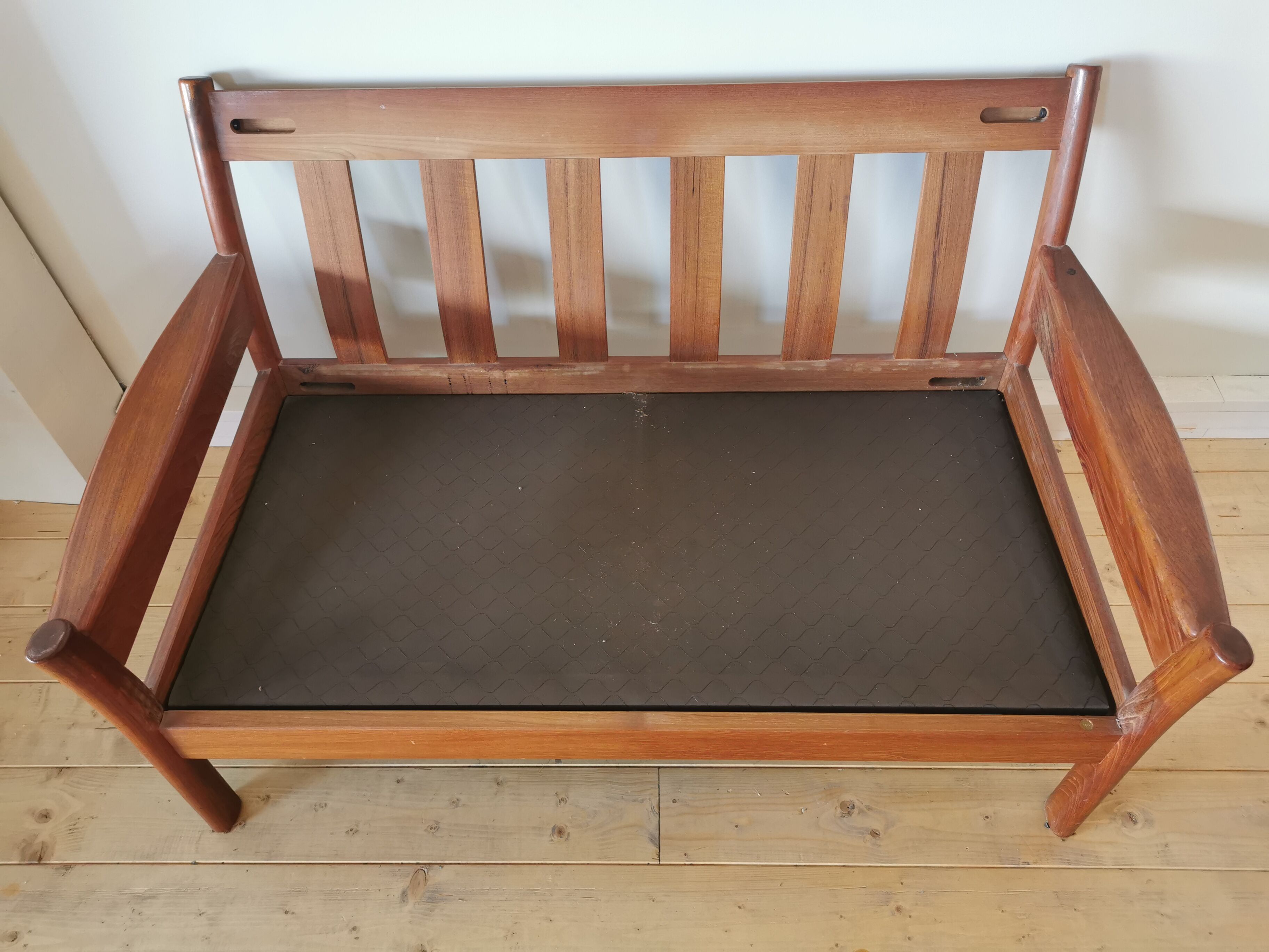 Dyrlund leather sofa from the 60s