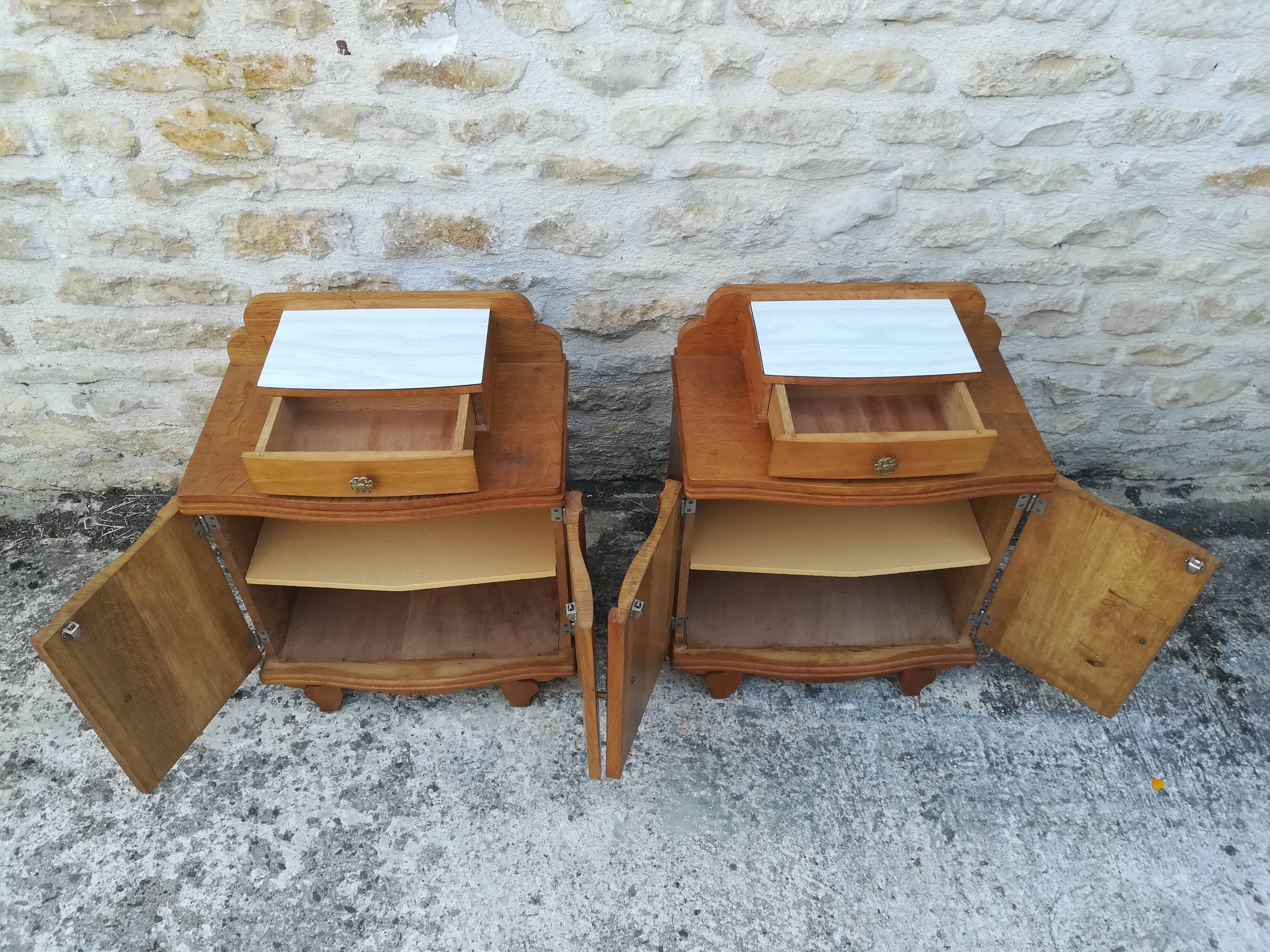 Massive chene and formica bedsides
