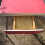 Table formica red and its 2 stools 1970