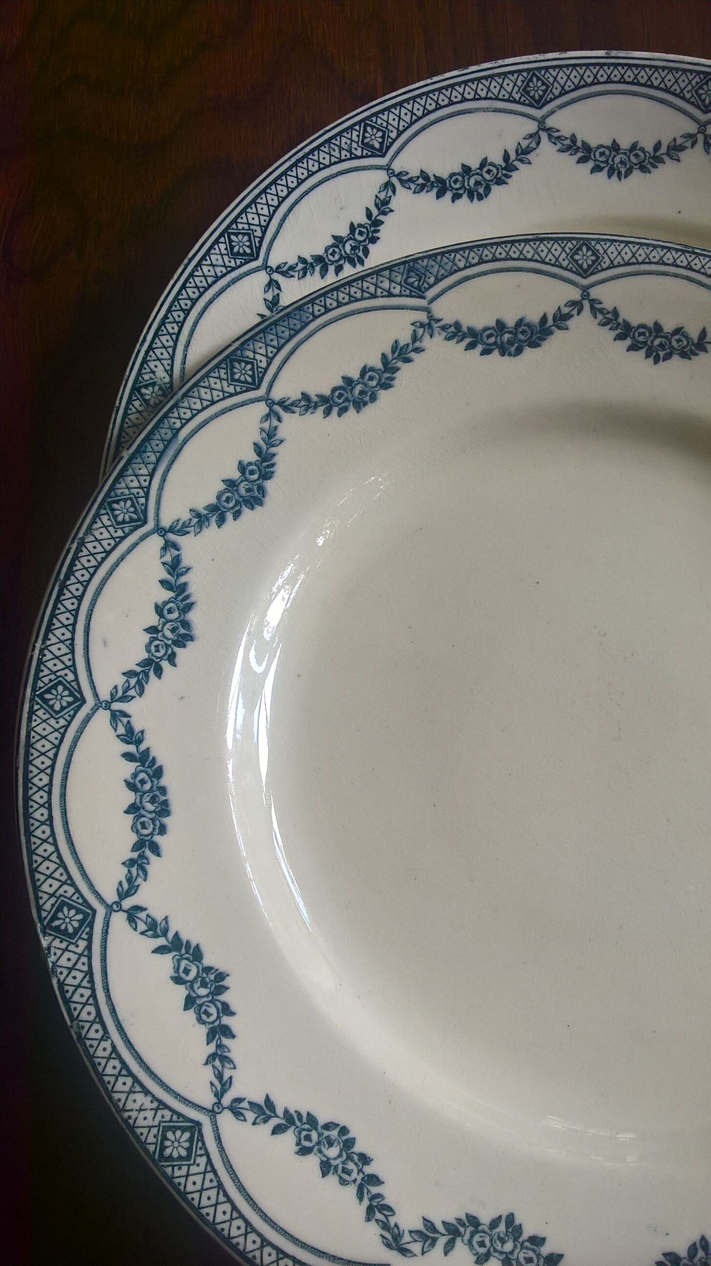 2 flat plates Salins "Little Trianon"