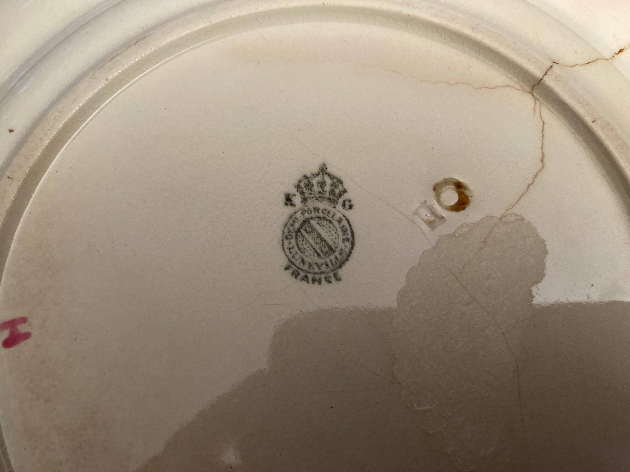 Set of 2 decorative floral plates