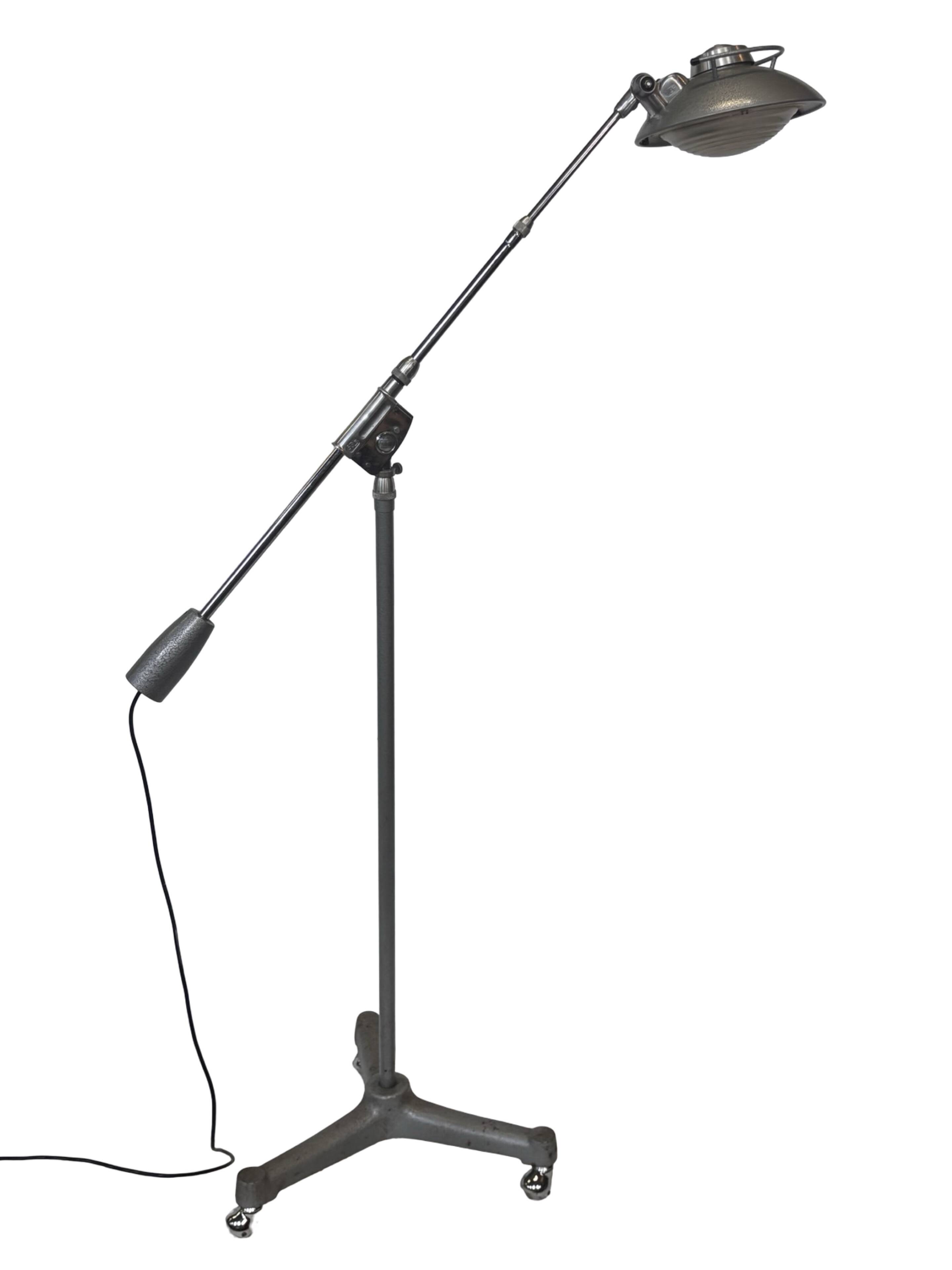 Lampadaire sur roues Ferdinand Solère modèle : 219R
