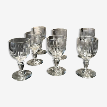 Set of 7 liqueur or drop glasses in chiseled glass table art