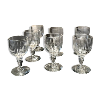 Set of 7 liqueur or drop glasses in chiseled glass table art