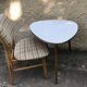 Table basse tripode vintage forme libre