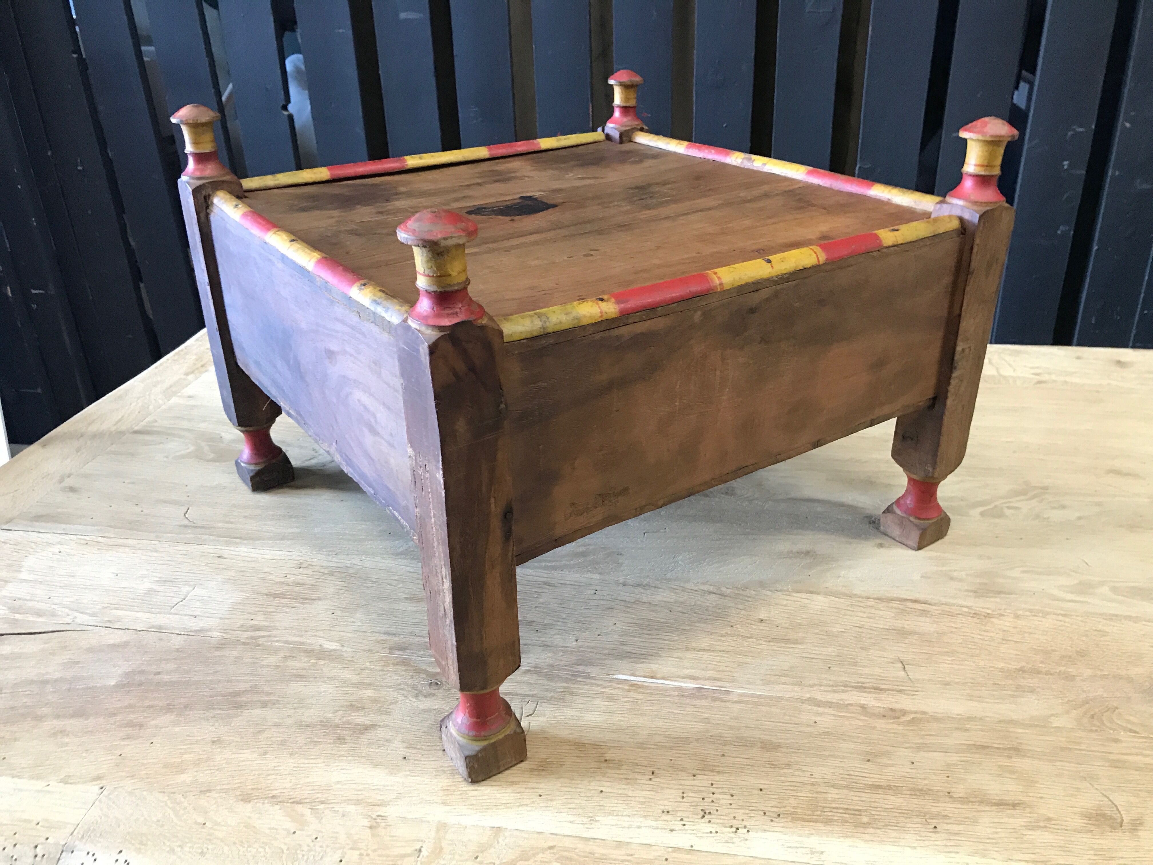 TEA TABLE, PUNJAB - PAKISTAN