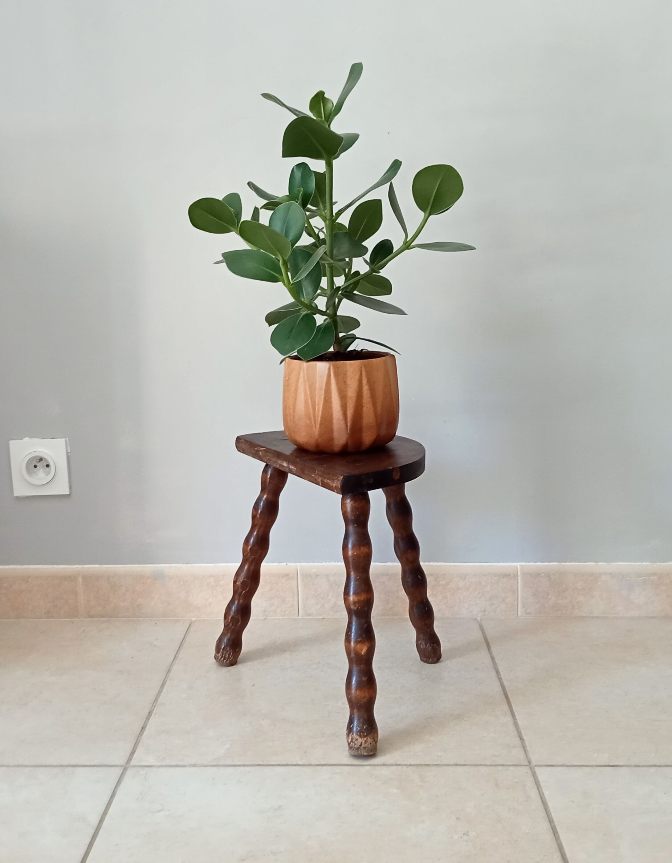 Vintage tripod stool 50s/60s