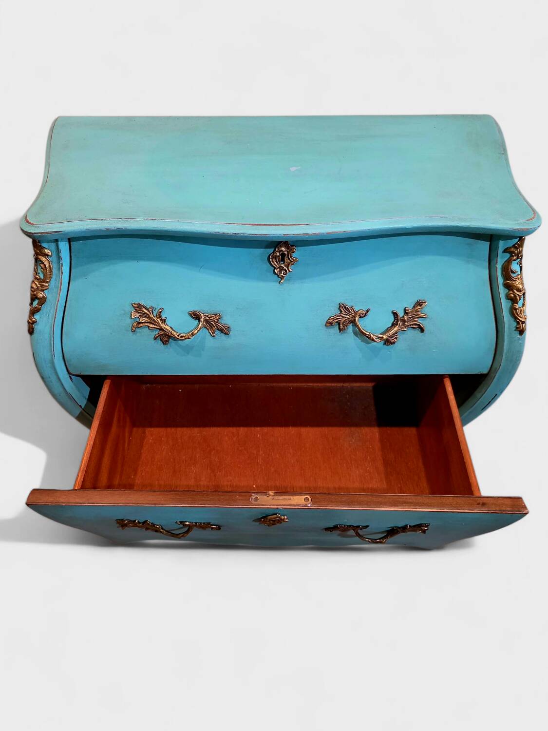 Small Louis XV style chest of drawers