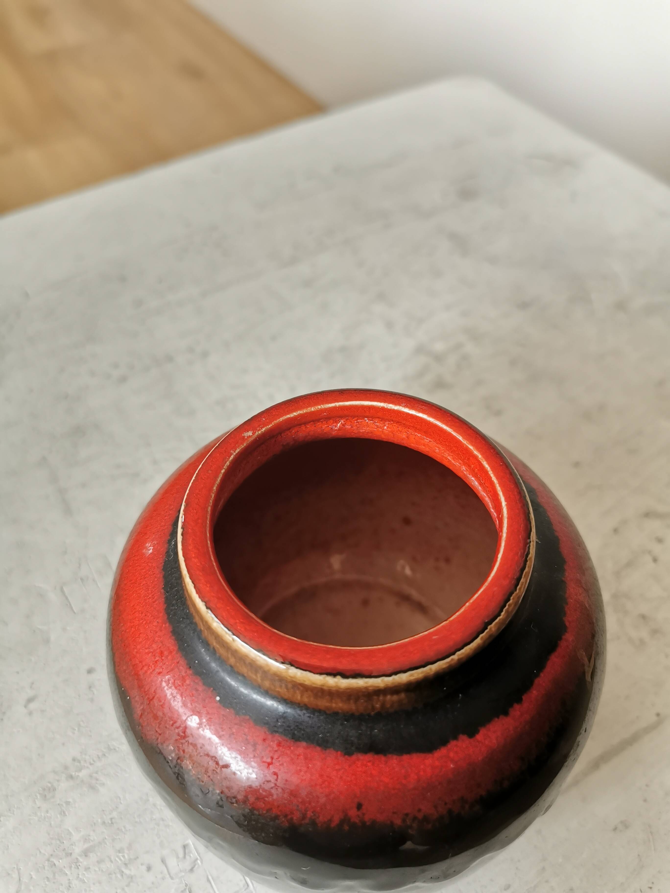 Vase vintage à glaçure lave : KIL Yougoslavie, décoration style milieu du siècle des années 1970