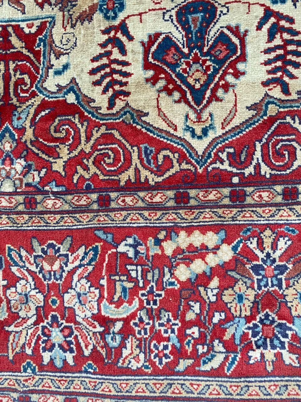 Sino Isfahan handmade carpet 134x208 cm