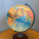 Globe terrestre lumineux vintage