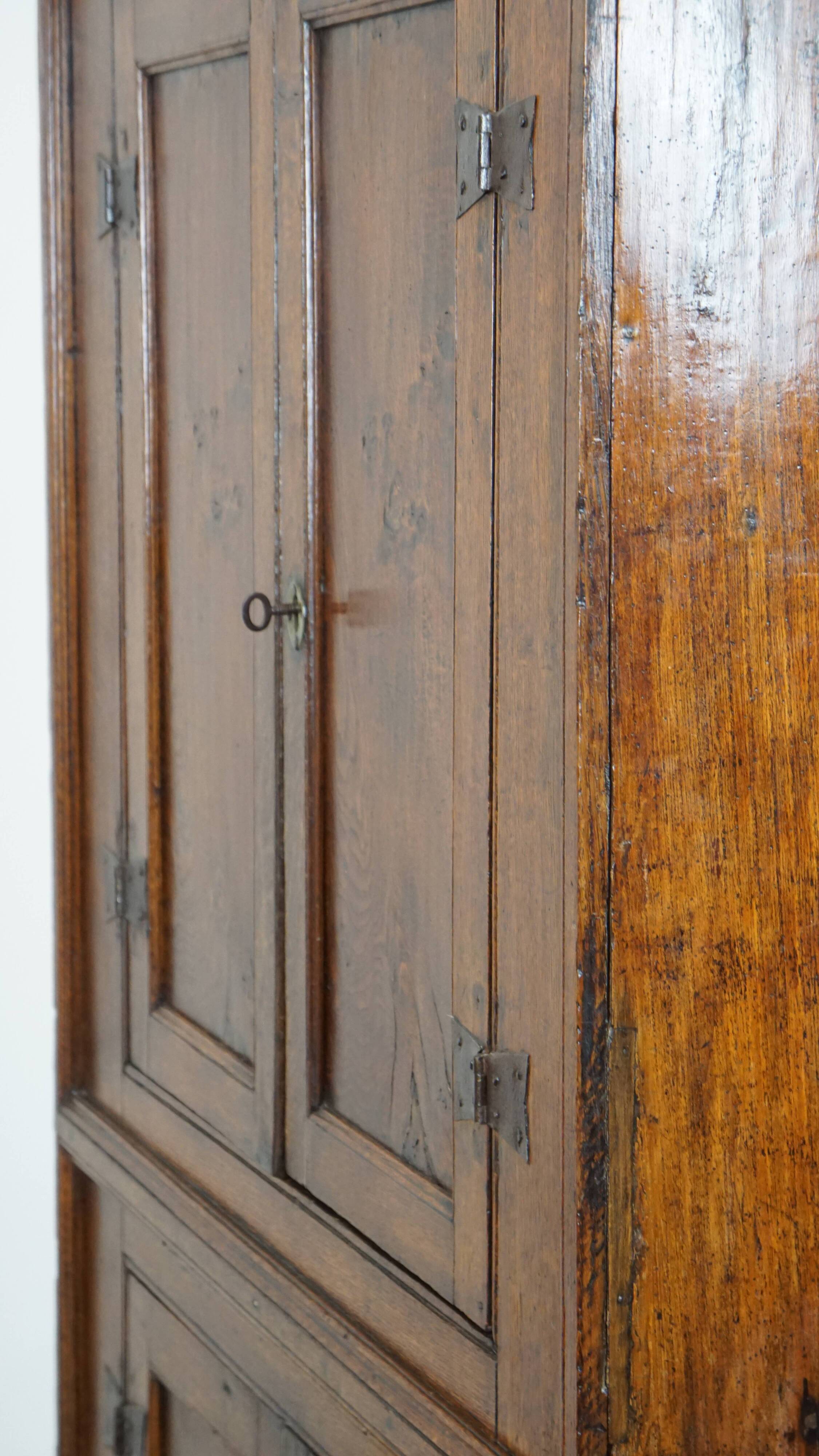 Antique oak cabinet with 4 doors from the 18th century