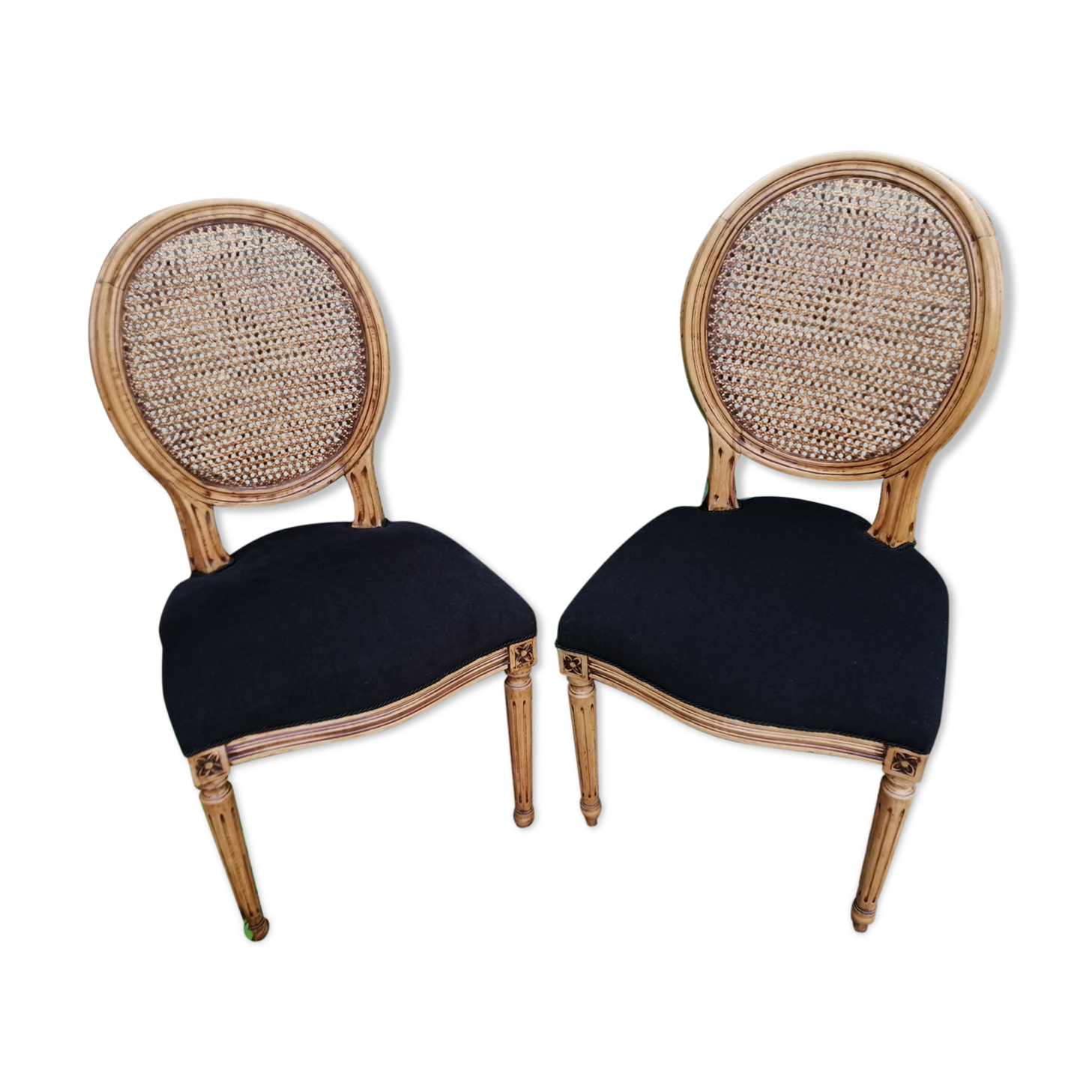 Medallion chairs back black cane