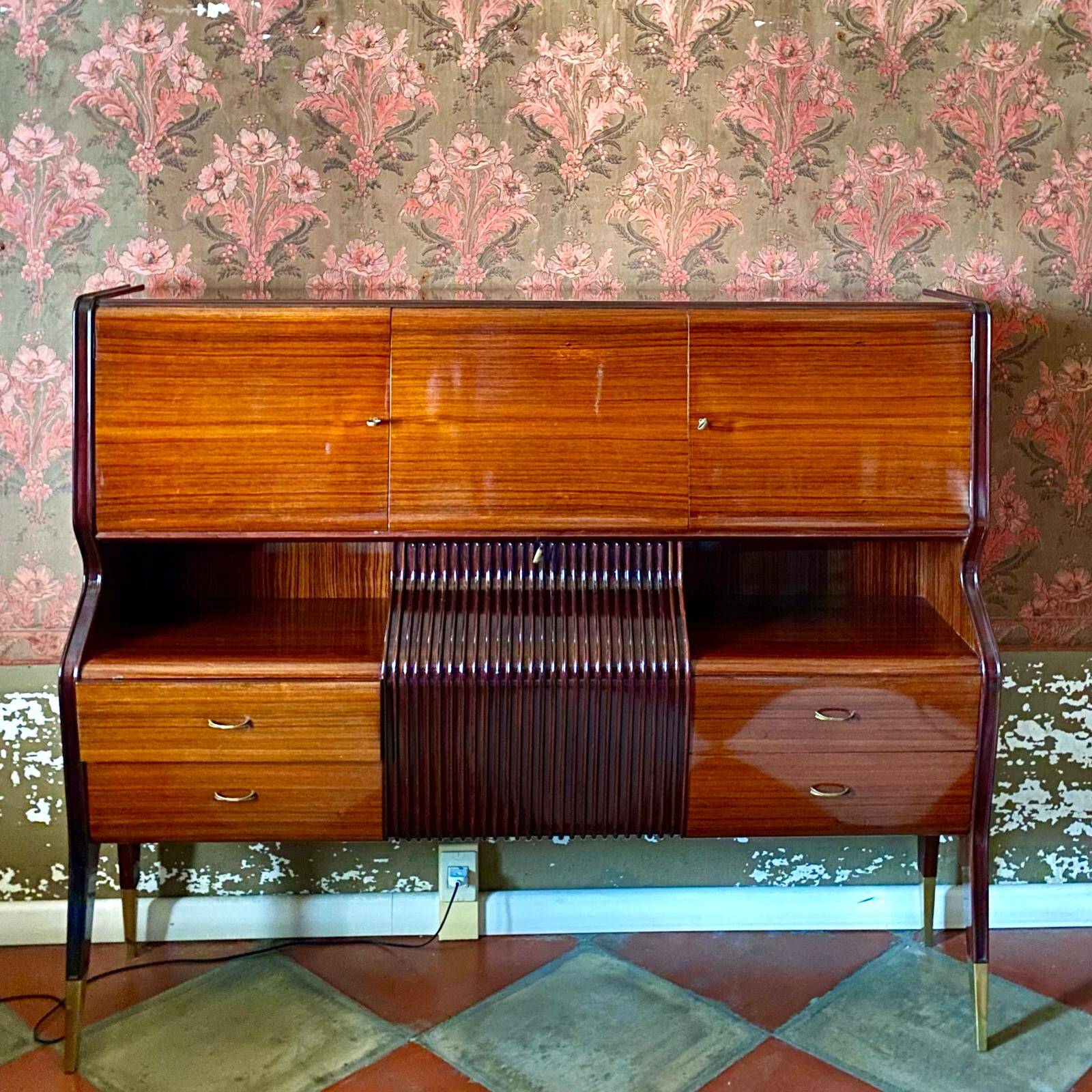 Mid-Century Modern Italian Sideboard with Bar Cabinet 1950s