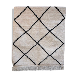 Tapis Beni Ouarain pure laine motifs losanges noirs 153x101 cm 100% laine tissage artisanal Maroc