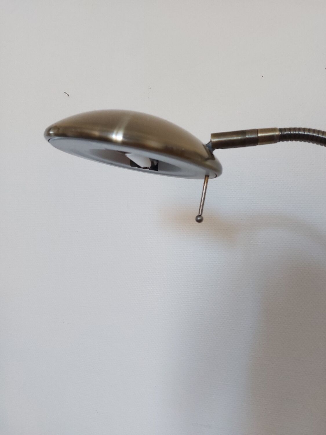 Vintage gold metal reading light