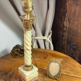 Twisted onyx and bronze lamp