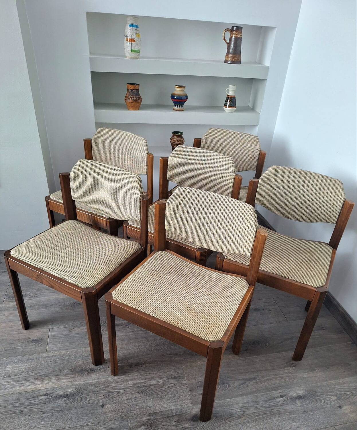 Table and its 6 vintage elm chairs, Scandinavian design furniture.