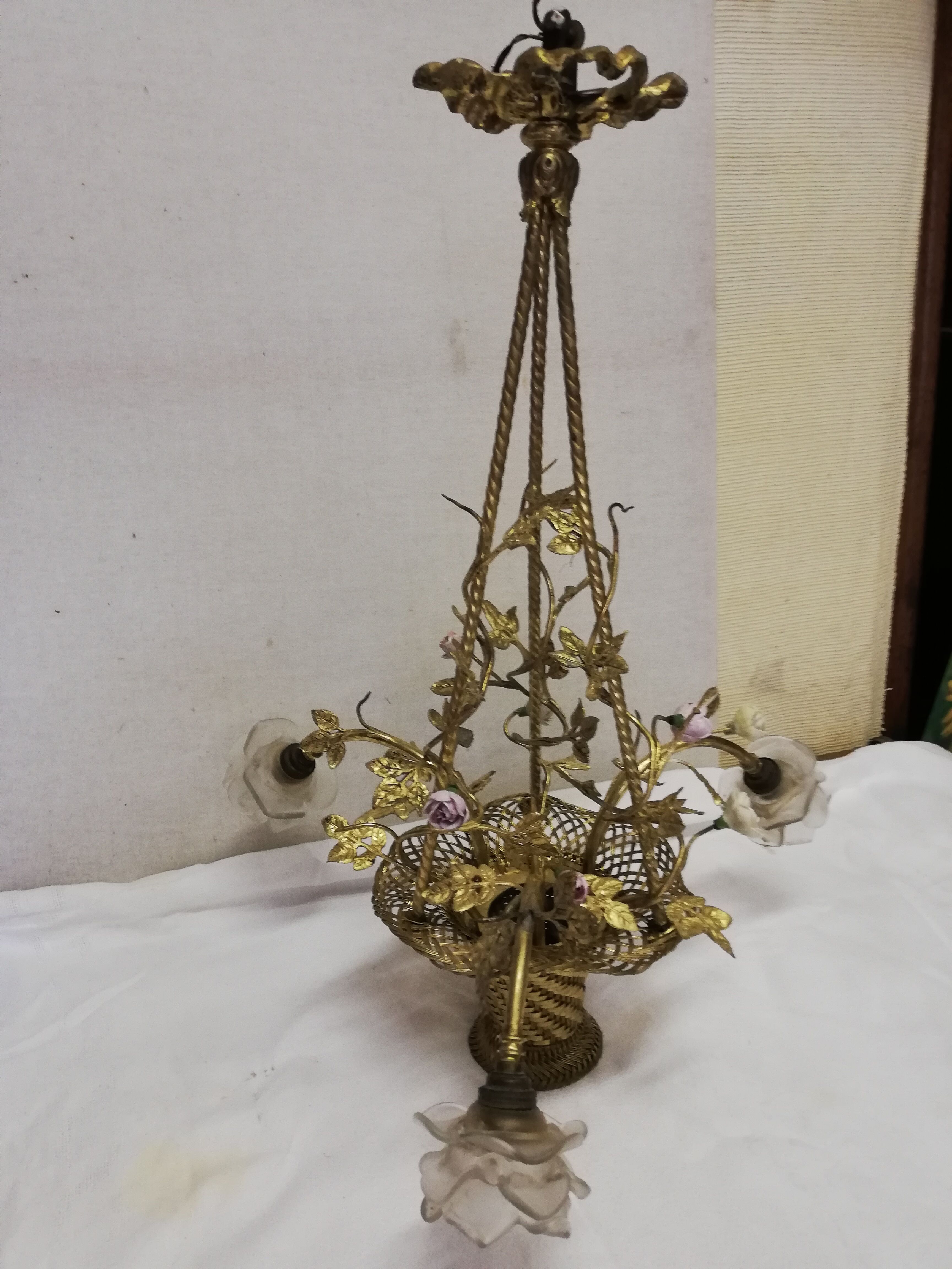 Lustre corbeille Louis XVI en bronze
