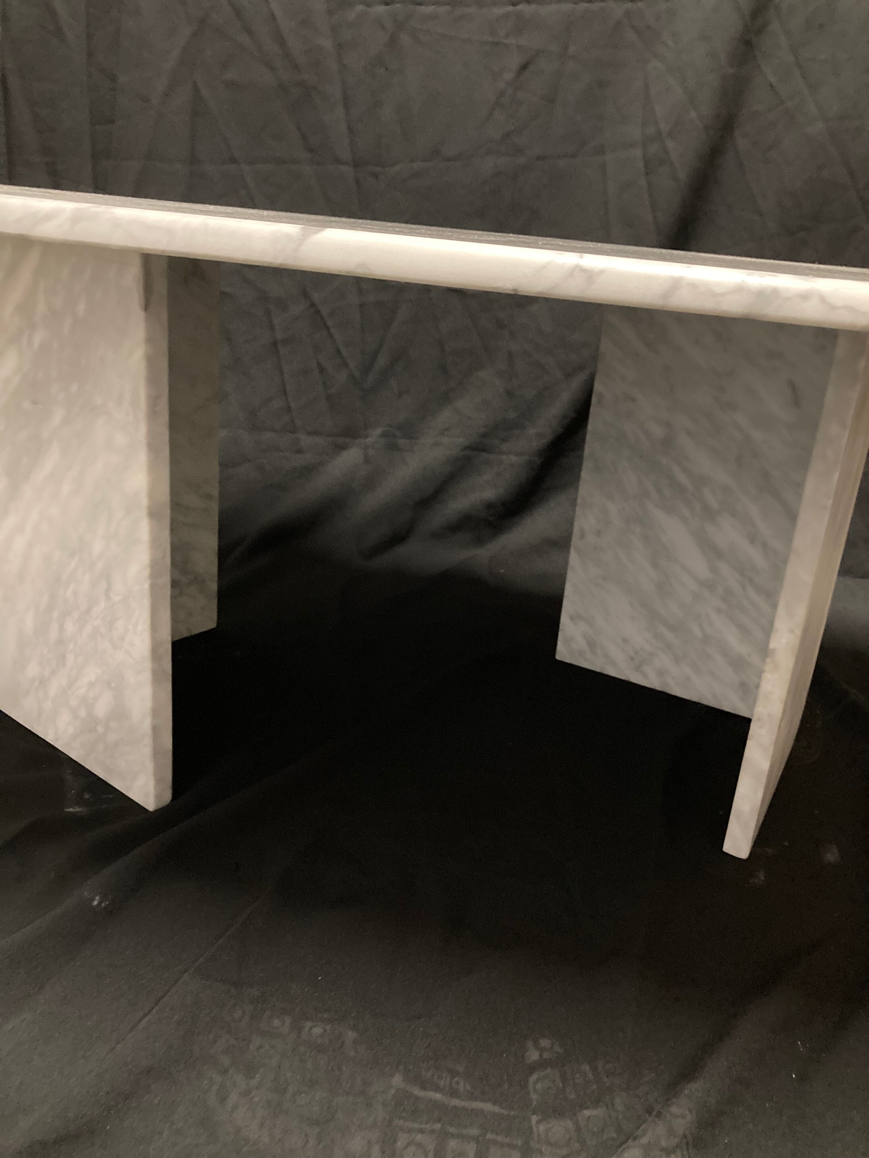 Vintage coffee table in white carrara marble