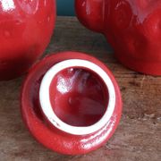 Théière et tasse en forme de fraise