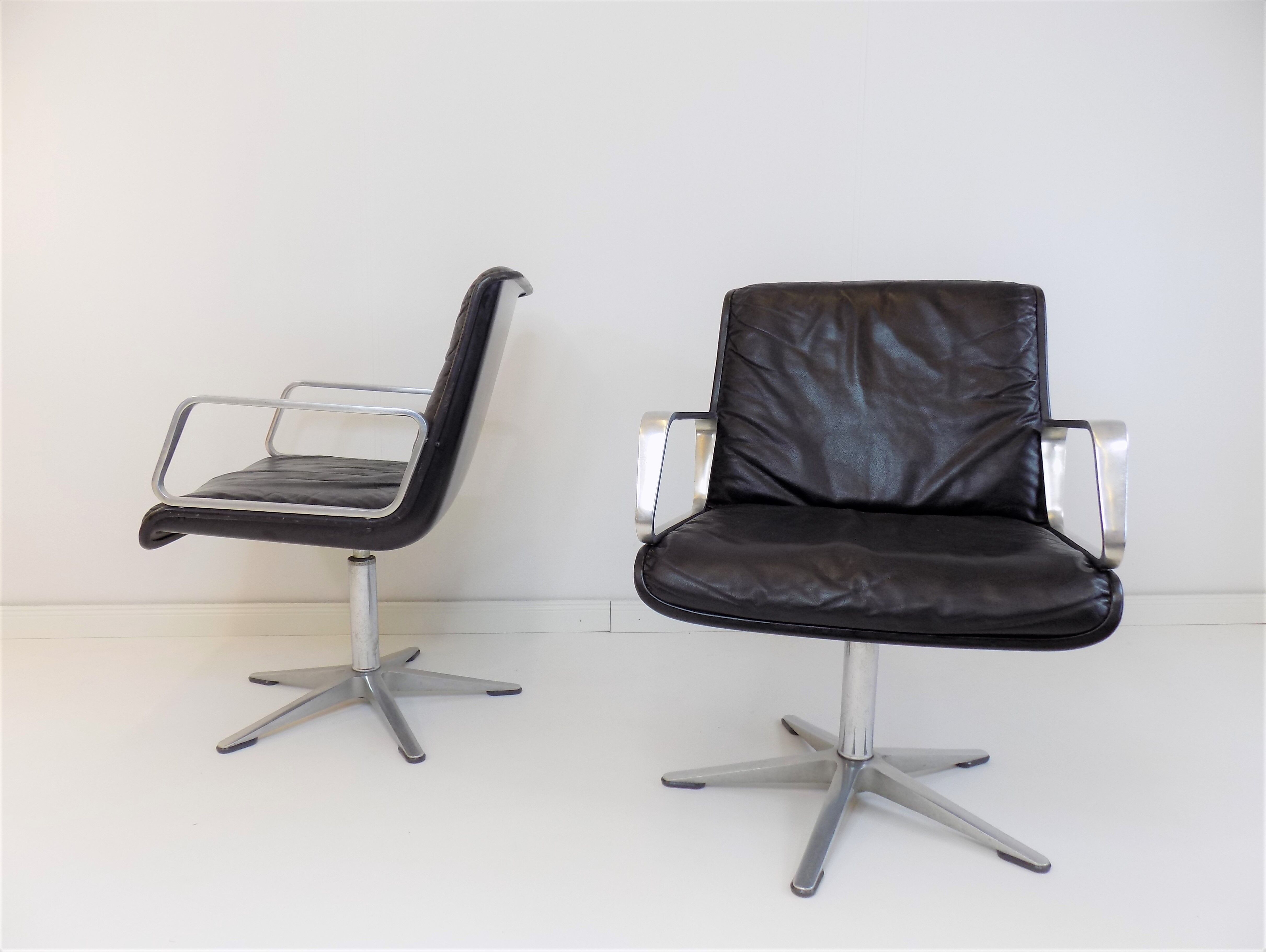 Ensemble de 2 chaises de bureau Wilkhahn Delta du groupe Delta
