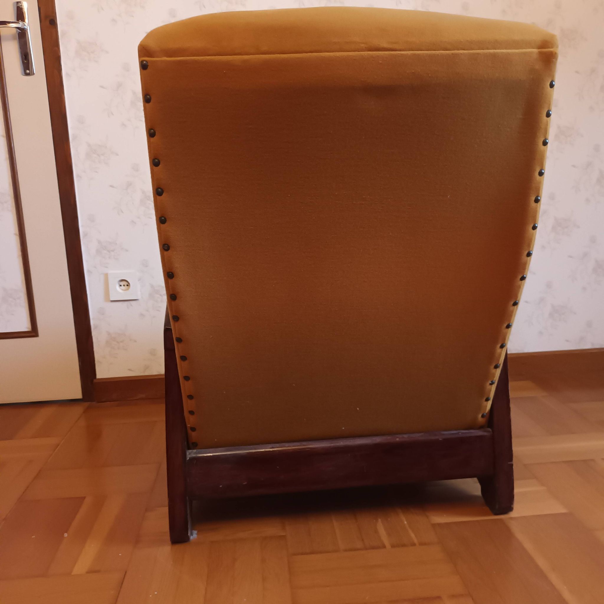 Vintage armchair in mustard fabric