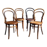 4 bistro chairs No. 14 from the late 19th/early 20th century.