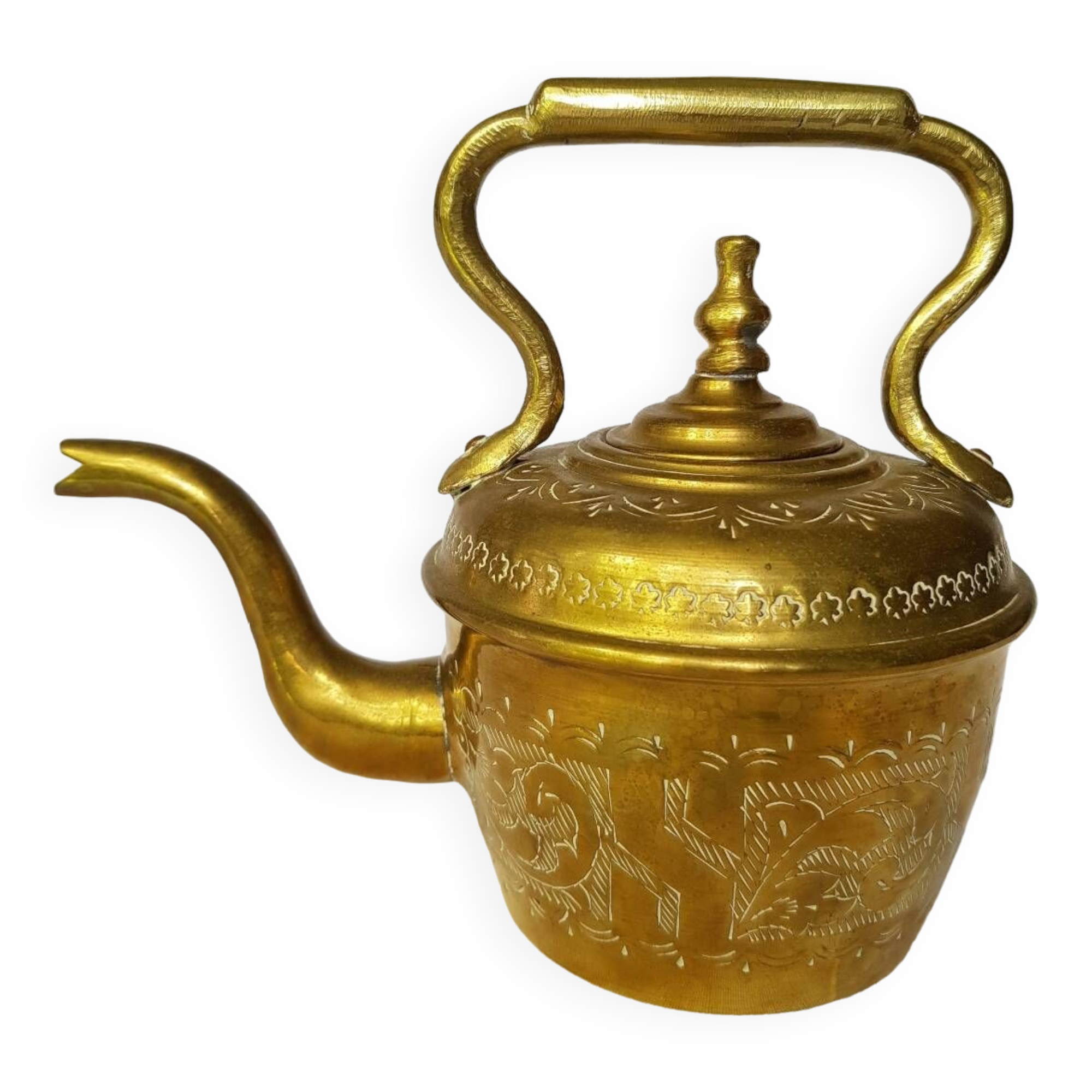 Théière vintage en laiton