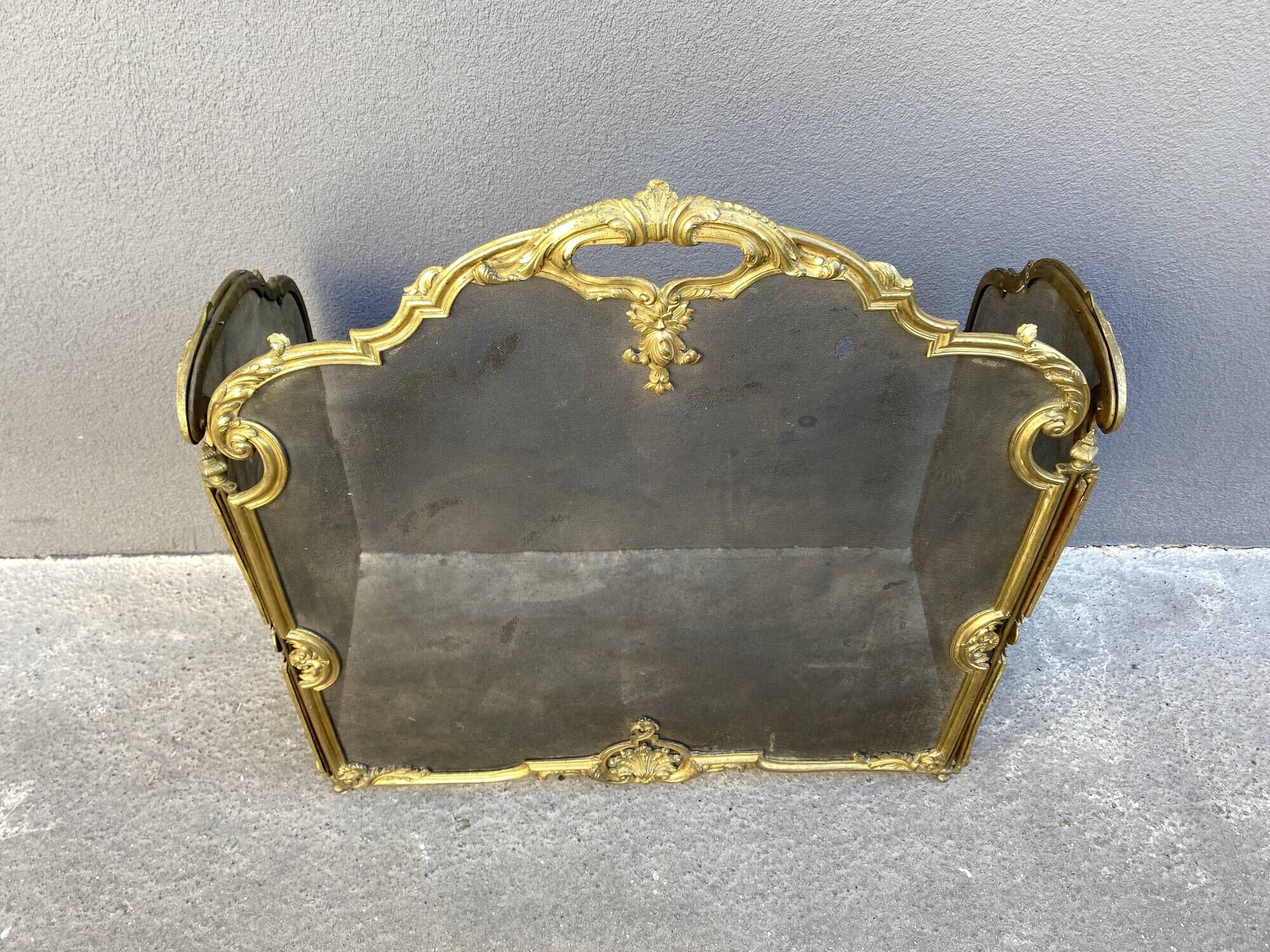 19th century fireplace fire guard by Bouhon Frères in bronze, French spark guard 1880