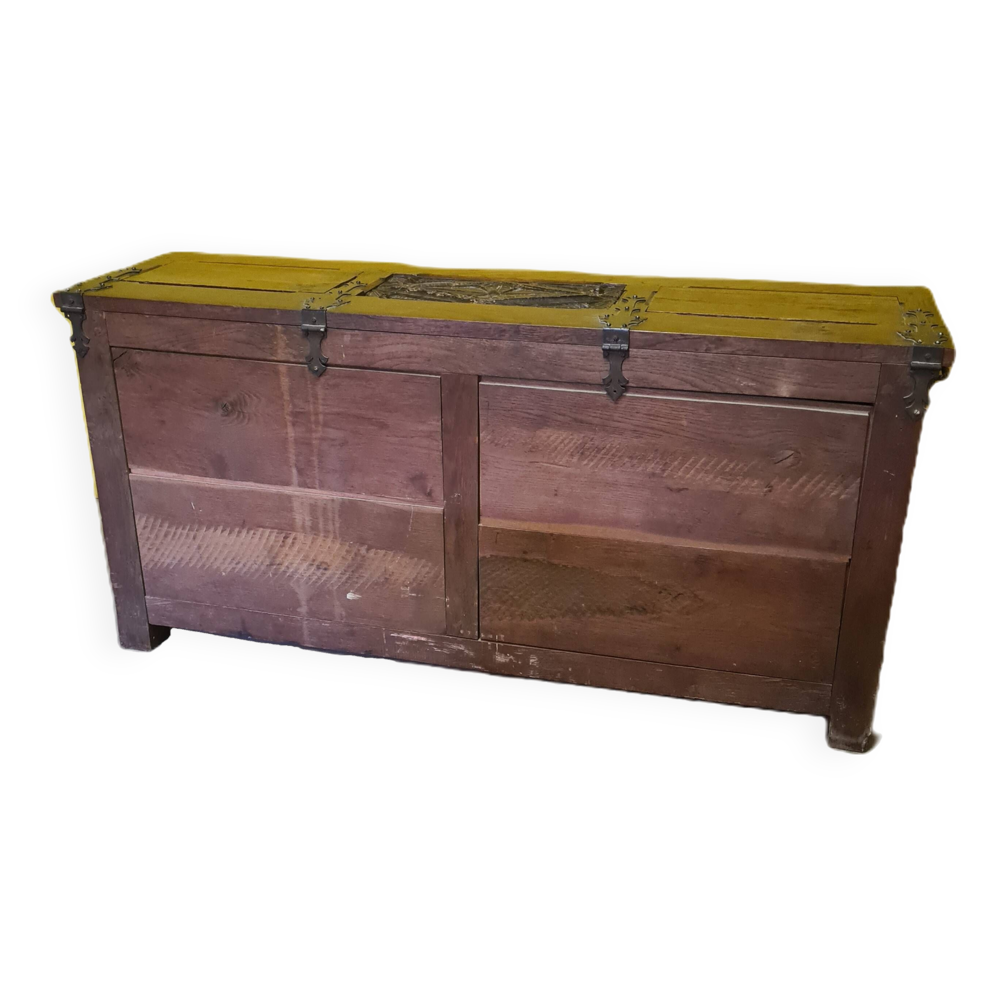 Oak chest with Gothic panels, France, 16th century