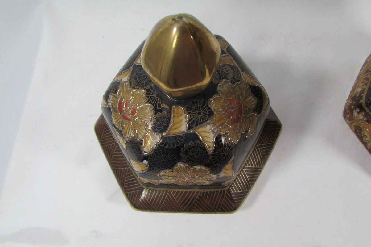 Vase, Chinese covered pot 1980s