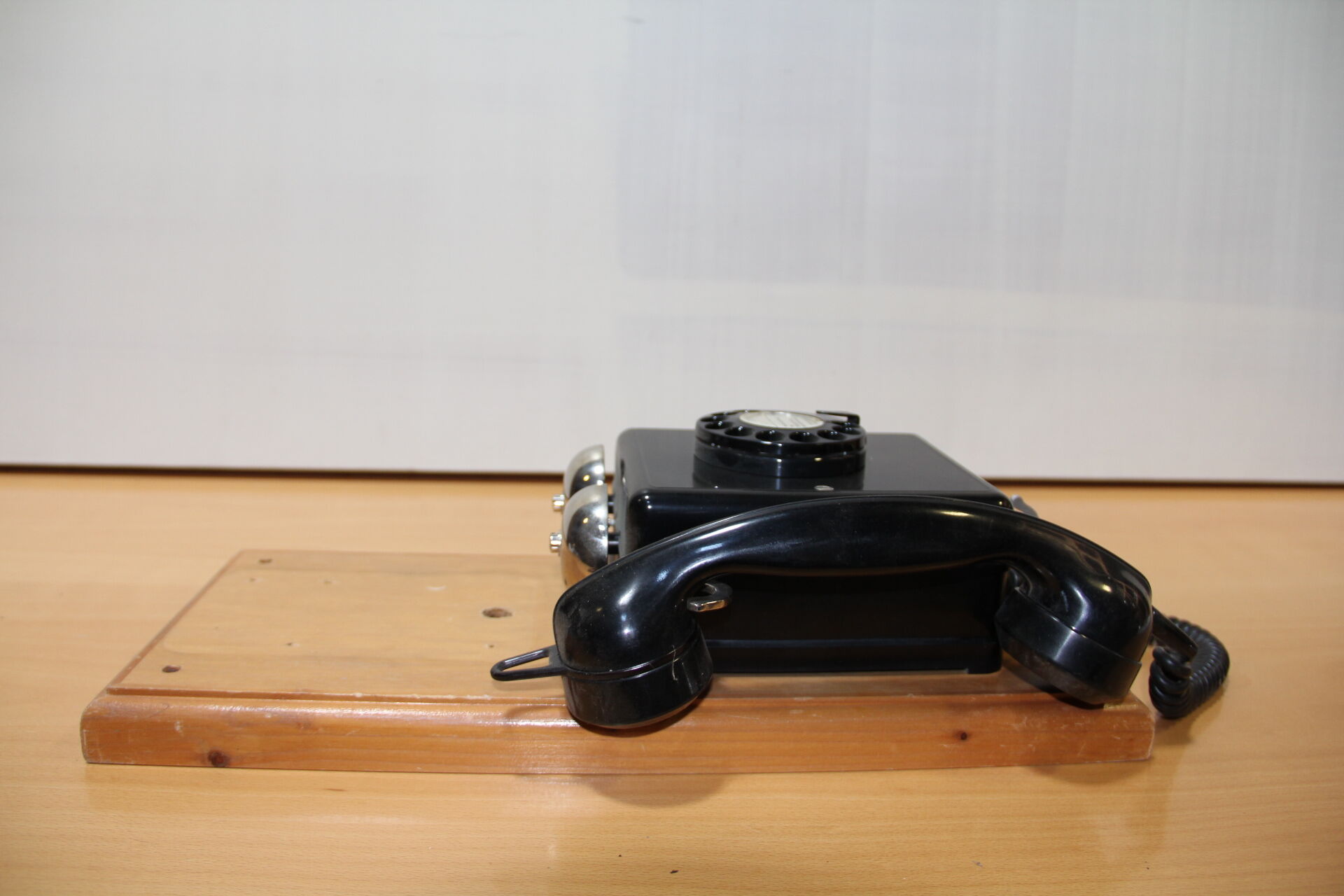 Black bakelite phone