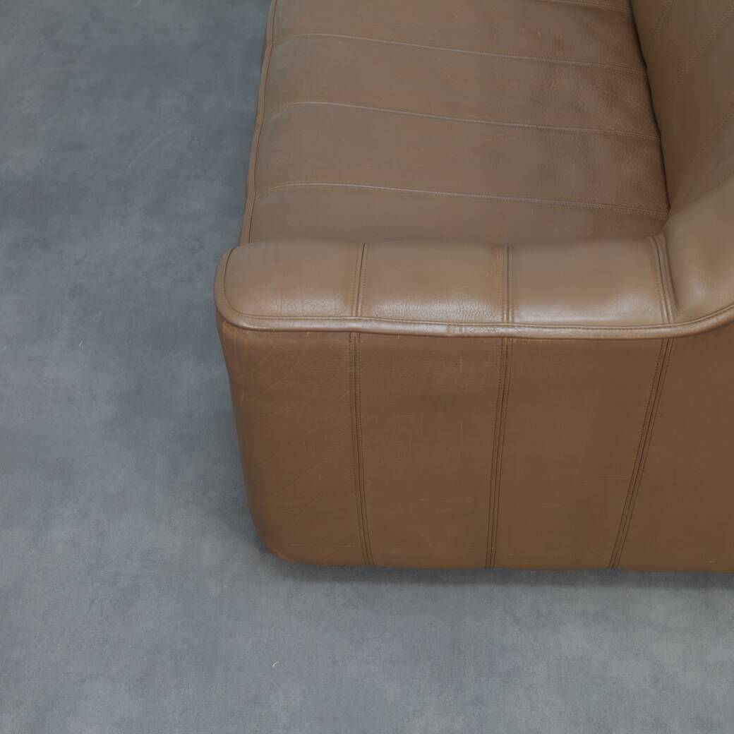 Canapé 2 places en cuir DS-44 de De Sede, Suisse des années 1970