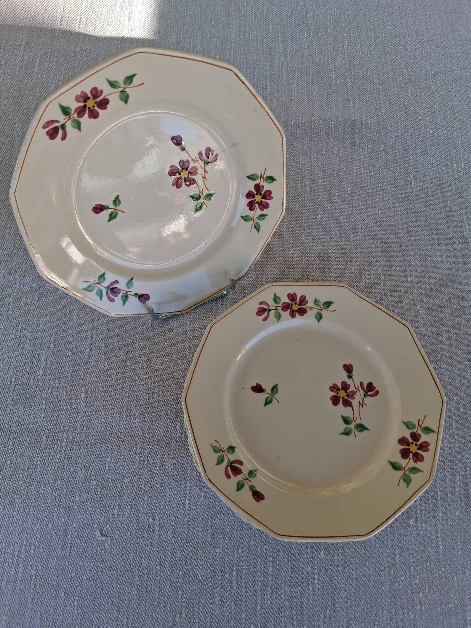 Set of 6 vintage dessert plates from Moulin des Loups in good condition.