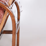 Fauteuil art déco restauré, hêtre bois massif, noyer, années 1930, Tchéquie