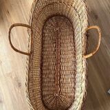 Wicker baby bassinet