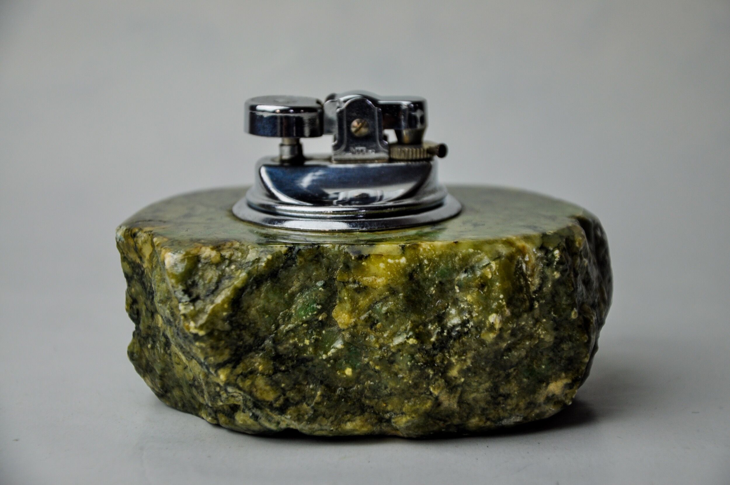 Green alabaster lighter by Romano Bianchi, Italy, 1970