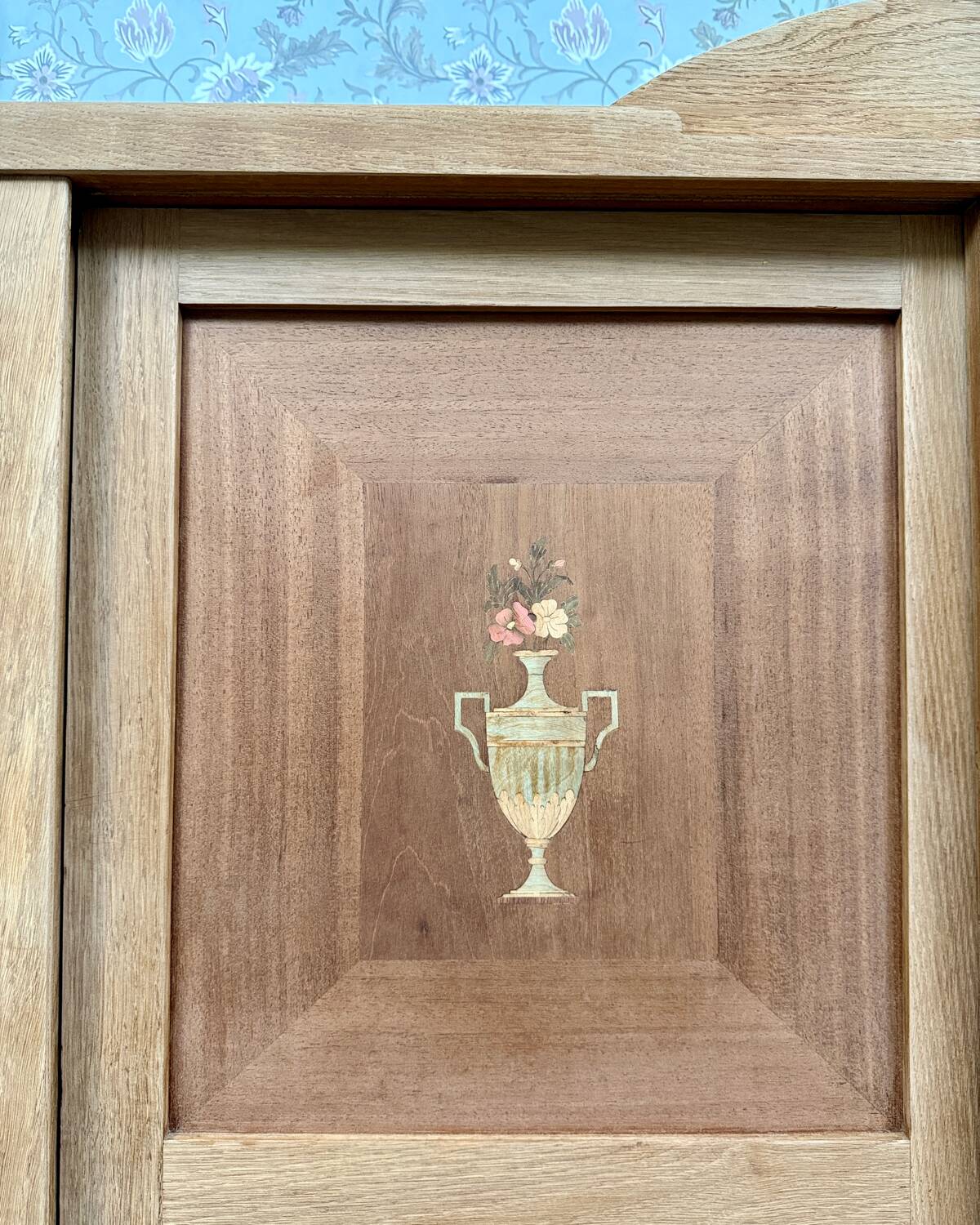 Large Art Deco wardrobe with sliding doors (renovated)