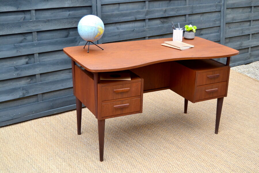Desk danish teak and double-sided 60